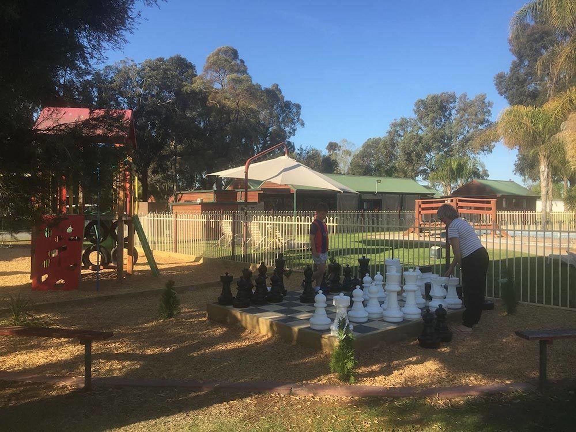 Cobram Barooga Golf Resort Extérieur photo